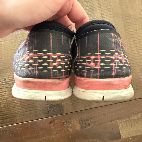 Nike Free 5.0 TR Fit 4 Running Shoe - Picture 7 of 9